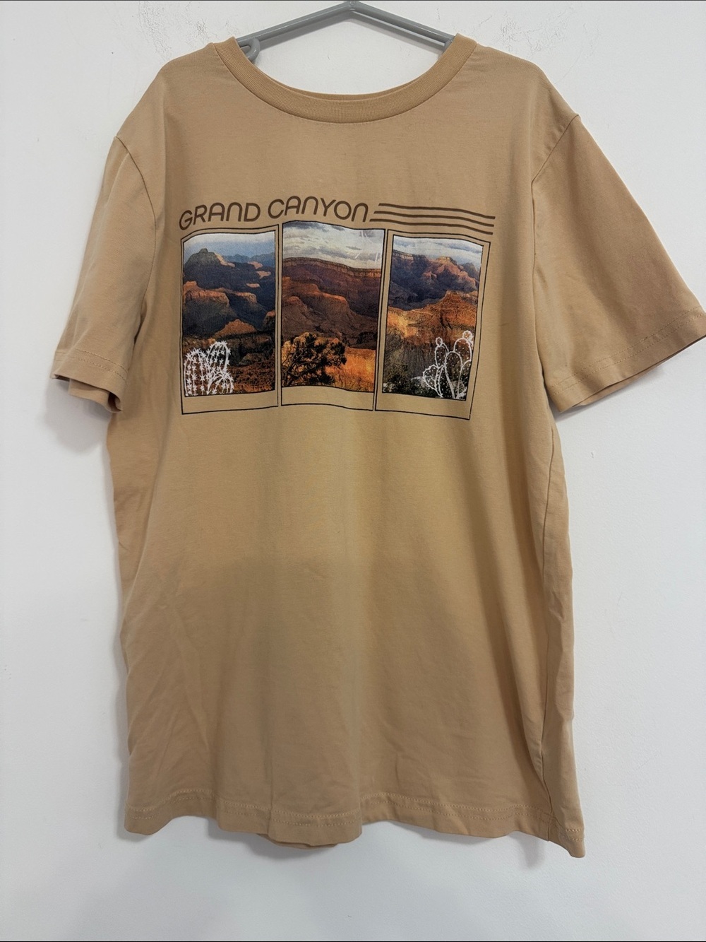 Tommy Bahama Grand Canyon Graphic Tee - Tan